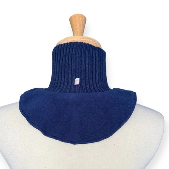 Hot paws solid Black and Blue turtleneck Kids collar wear. size 2-6yrs - Picture 2 of 4